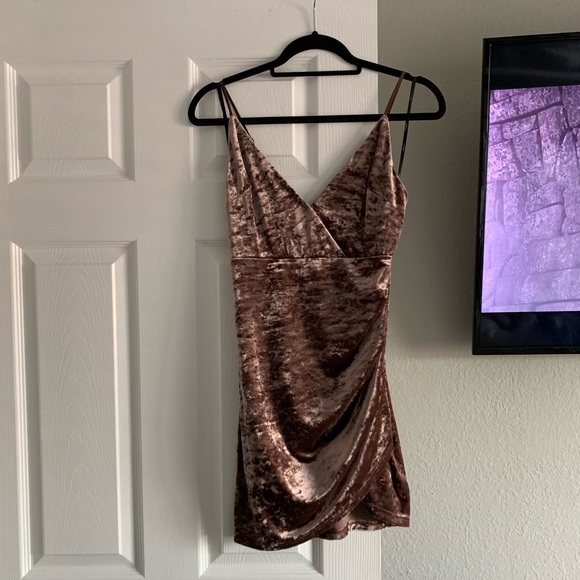 Velvet mini dress - Picture 2 of 4